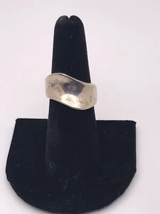 ANILLO DE PLATA ESTERLINA 925 BANDA CÓNCAVA DE ALTO PULIDO TALLA 7,5 - Imagen 1 de 4