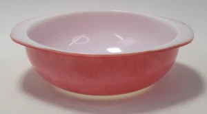 VINTAGE Pyrex Pink Flamingo #024 2-Quart Round Casserole Mixing Bowl w Handles - Picture 1 of 8