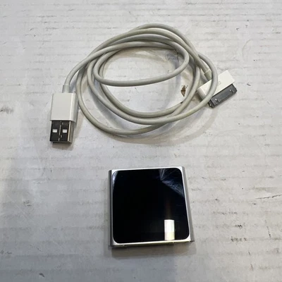 Apple iPod Nano MC525LL Plateado 6ta Generación Pantalla LCD 8 GB Garantía del Vendedor Foto 1 de 4