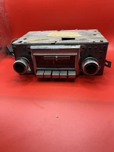 Original C3 1968–1976 Corvette Oem Delco Am/Fm Stereo Untested Selling As-is - Foto 1 di 8