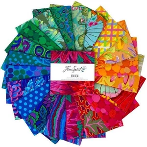 Kaffe Fassett RAINBOW Charm Pack 100% Cotton 5" Precut Squares (FB6CPGP.RAINBOW) - Picture 1 of 3