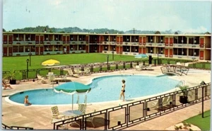 Holiday Inn Forsyth, Georgia GA Schwimmbad am Straßenrand - Postkarte - Bild 1 von 2