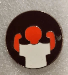 Disney Pin Redwood Creek Challenge Trail Badge Bravery DCA Hidden Mickey 94960 - Picture 1 of 4