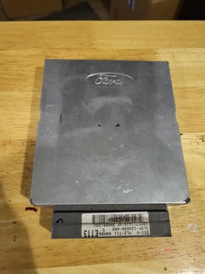 Mazda B2500 2001 (Ford Ranger) 2,5 L L L4 ordenador de tren motriz (PCM) Foto 1 de 4