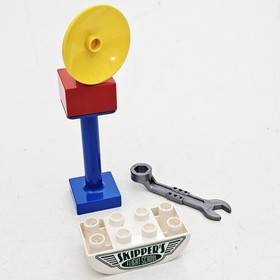 LEGO DUPLO spare parts from 10511 PLANES - SKIPPER'S FLIGHT SCHOOL