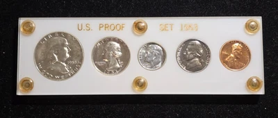 Juego de prueba de Estados Unidos 1953 en soporte de capital Foto 1 de 2