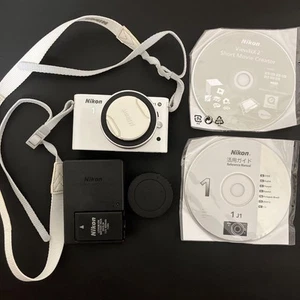 Nikon 1 J1 White 10MP Mirrorless Digital Camera Body Only Retro Tested - Picture 1 of 12