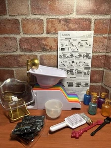 Rainbow High Salon Playset - Picture 1 of 4