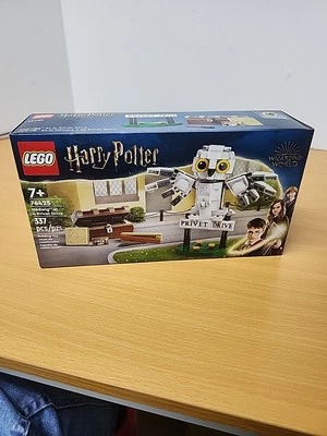 LEGO Harry Potter: Hedwig at 4 Privet Drive (76425) - Image 1 of 4