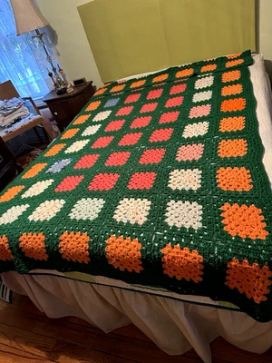 Manta cuadrada de ganchillo afgana 53x83 de colección Granny verde rosa naranja Foto 1 de 4