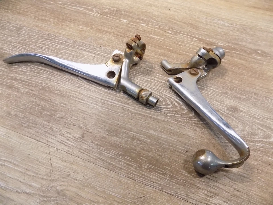 BSA DBD34 500 GOLD STAR 1960/Palancas de embrague y freno originales OEM CON PERCHA Foto 1 de 4