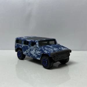 2002 02 Hummer H2 SUV Concept Collectible 1/64 Scale Diecast Diorama Model - Picture 1 of 4
