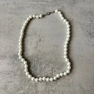 Collana di perle in vetro - Foto 1 di 6