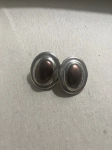 Oval Button Hook Earring - Picture 1 of 4