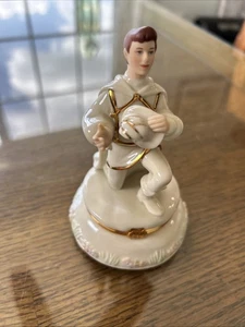 Der Prinz bezaubernde Schatzkiste Lenox. - Bild 1 von 8