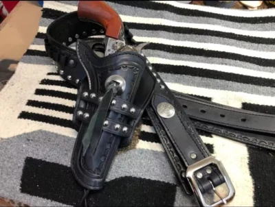 Western Gun Holster Belt Leather Revolver Pistol Tooled .22, .35/357 .44/45 Cal - Image 1 of 4