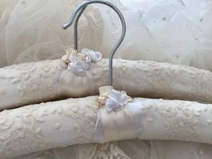 Pair New Luxury Handmade Special/wedding Padded Dress Hangers Vintage Lace Ivory - Picture 1 of 9