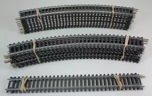 22 Pieces Model Power HO Scale 9" Track, 20 Curved, 2 Straight. Made in Italy. - Picture 1 of 2