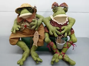 Vintage Tender Hearted Collectibles Mr & Mrs Frog Fishing Plush Shelf-Sitter 12" - Picture 1 of 13