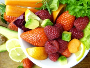BERRY SEEDS-4 PACKETS-STRAWBERRY-RASPBERRY-INCA BERRY-GOJI BERRY-FRUIT GARDEN - Picture 1 of 17