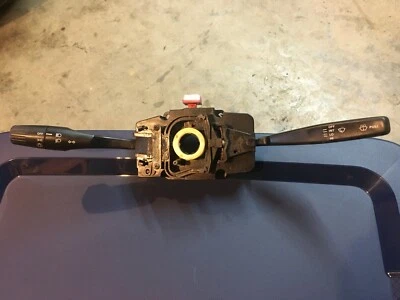 92 93 94 GEO METRO SUZUKI SWIFT FARO SEÑAL INTERRUPTOR COMBINACIÓN 1992-1994  Foto 1 de 4