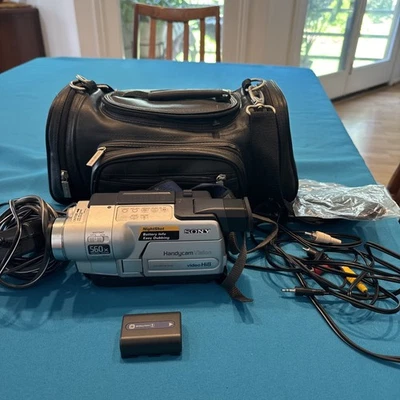 Sony Handycam CCD-TRV118 8mm Hi8 Tested Nightshot Video Transfer Bundle - Image 1 of 4