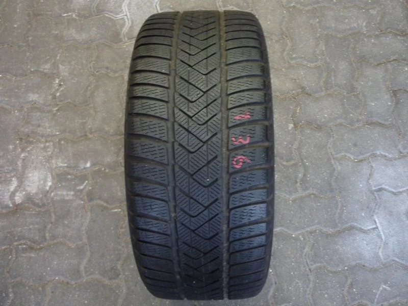 255/40 R18 99V PIRELLI SOTTOZERO 3 * RSC RFT RUNFLAT 1x WINTERREIFEN 1 STÜCK - Bild 1 von 1