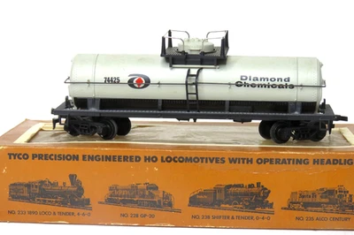 CARRO TANQUE TYCO HO DIAMOND CHEMICAL 40' 74425 EN CAJA L-20 Foto 1 de 4