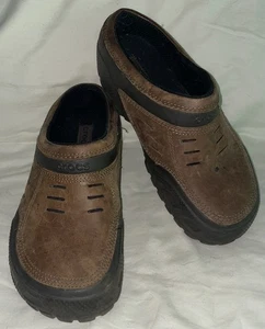 Sandali con zoccoli slip on foderati in pelle marrone Crocs uomo taglia 10 - Foto 1 di 10