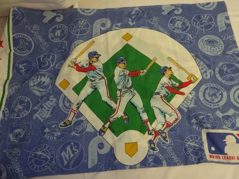 Vintage MAJOR LEAGUE BASEBALL Novelty Bed  PILLOW CASE Standard Boys Room Cover
