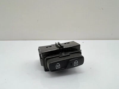 Volvo V40 2014 Central Lock Switch 31376498 - Image 1 of 4