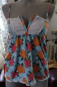Arizona Jean Spaghetti Strap Top Womens M Front Detail Floral 100% Cotton - Picture 1 of 8