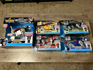 New 2024 Playmates Classic VOLTRON 40th Anniversary Legendary Series Set of 5!! - Picture 1 of 21