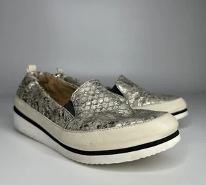 RON WHITE Nell Slip-On Sneaker Leather SZ 37 - Picture 1 of 10