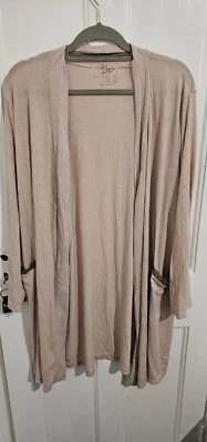 Womens dressing gown size 14 - Image 1 of 3