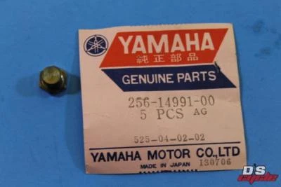 NOS YAMAHA XS1 TX650 TX750 XS2 XS650 PLUG SCREW PART# 256-14991-00-00 - Image 1 of 4