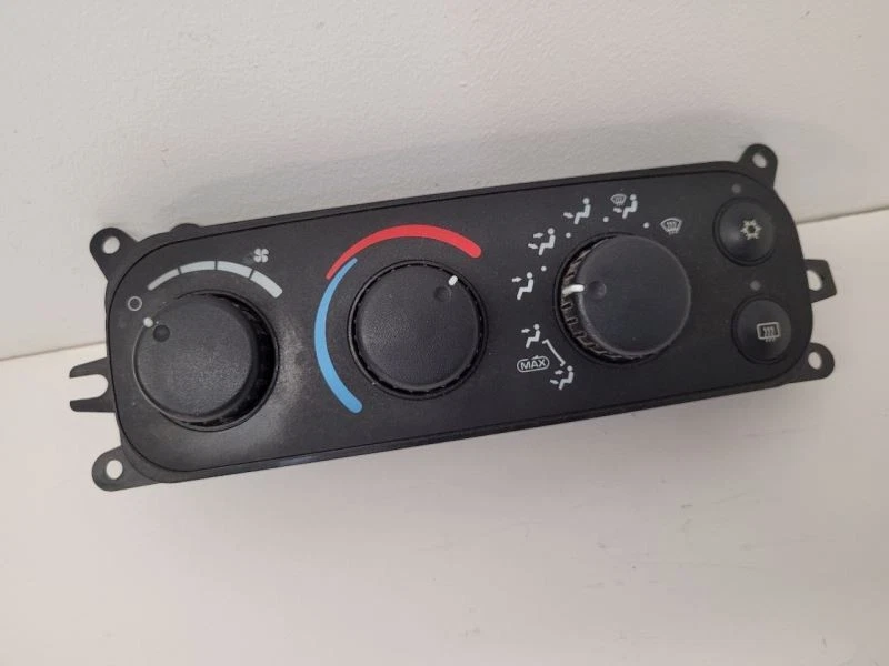 Control de temperatura Dodge Dakota 2002 con vidrio trasero sin calefacción 55056247AA Foto 1 de 4