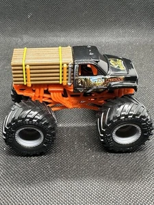 Sale Lumber Jack Monster Jam Monster Truck Series 28 - Picture 1 of 2