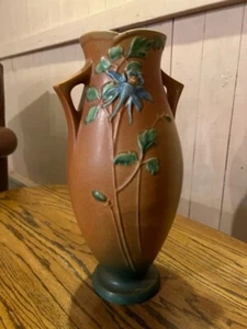 NEARLY FLAWLESS Roseville Art Pottery ca.1941 Columbine Pattern Floor Vase # 27 - Picture 1 of 5