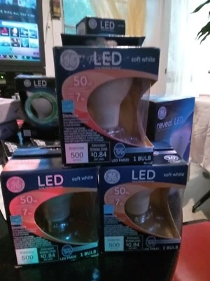 GE 7W LED Outdoor Soft White 500 Lumens LED PAR20 Dimmable Floodlight Bulb 3PACk - Image 1 of 2