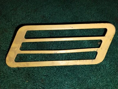 USED GM LH Side Marker Lamp Bezel 5964633 1973 Oldsmobile Cutlass 442 - Image 1 of 4