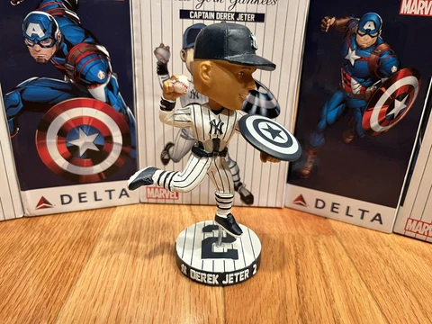 Derek Jeter NY Yankees SGA 2023 Captain America Marvel Superhero Bobblehead Cover