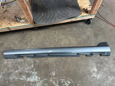 11-18 Volvo S60 LEFT SKIRT ROCKER PANEL COVER MOLDING Gray 714 OEM - Imagem 1 de 4