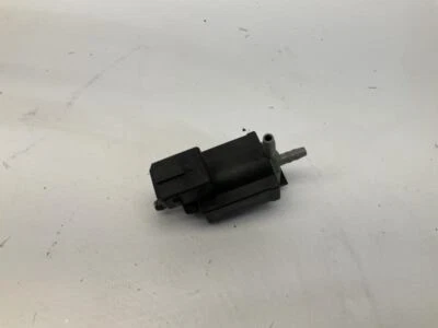12-19 Porsche 911 Vacuum Change Over Valve Solenoid Sensor Q - Image 1 of 4