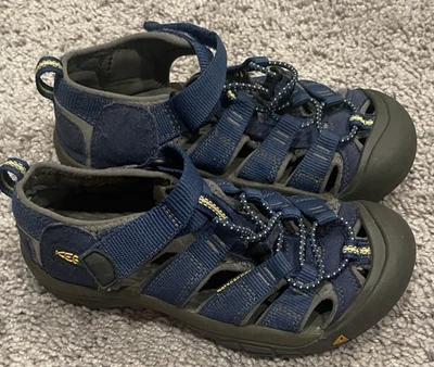 Keen Kids Newport H2 Waterproof Hiking Blue Water Sandals Shoes Size 2 Camping - Image 1 of 4