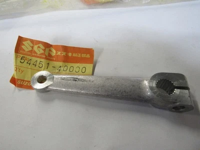 Brazo de freno delantero OEM NOS Suzuki palanca de levas 1976 1977 RM250 RM370 76 77 54451-40000 Foto 1 de 4