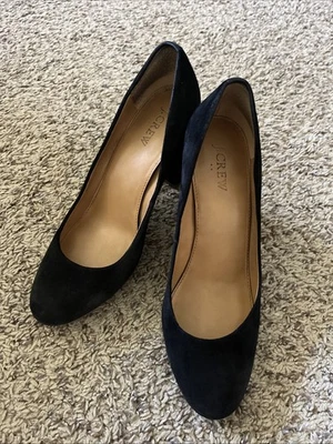 J. Zapatos de salón clásicos de gamuza con tacón ancho punta redonda Crew Etta para mujer talla 8 negros Foto 1 de 4