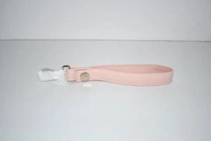 Thirty One Anniversary Wristlet Strap in Rose Blush Smooth Pebble NWT - Picture 1 of 4