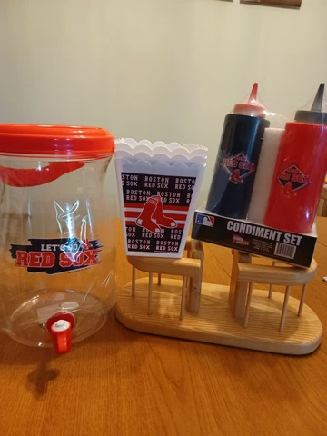 ** RARE ** Boston Red Sox 3 Piece Party Set!!! Cover