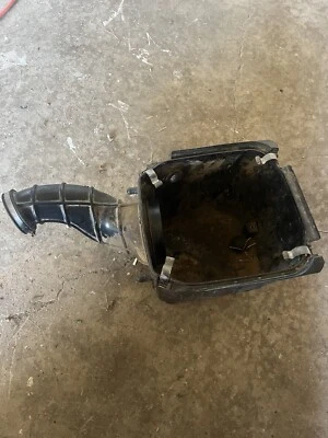 HONDA TRX700XX 08-09  INTAKE AIRBOX, AIR FILTER HOUSING, INTAKE BOOT - Image 1 of 3